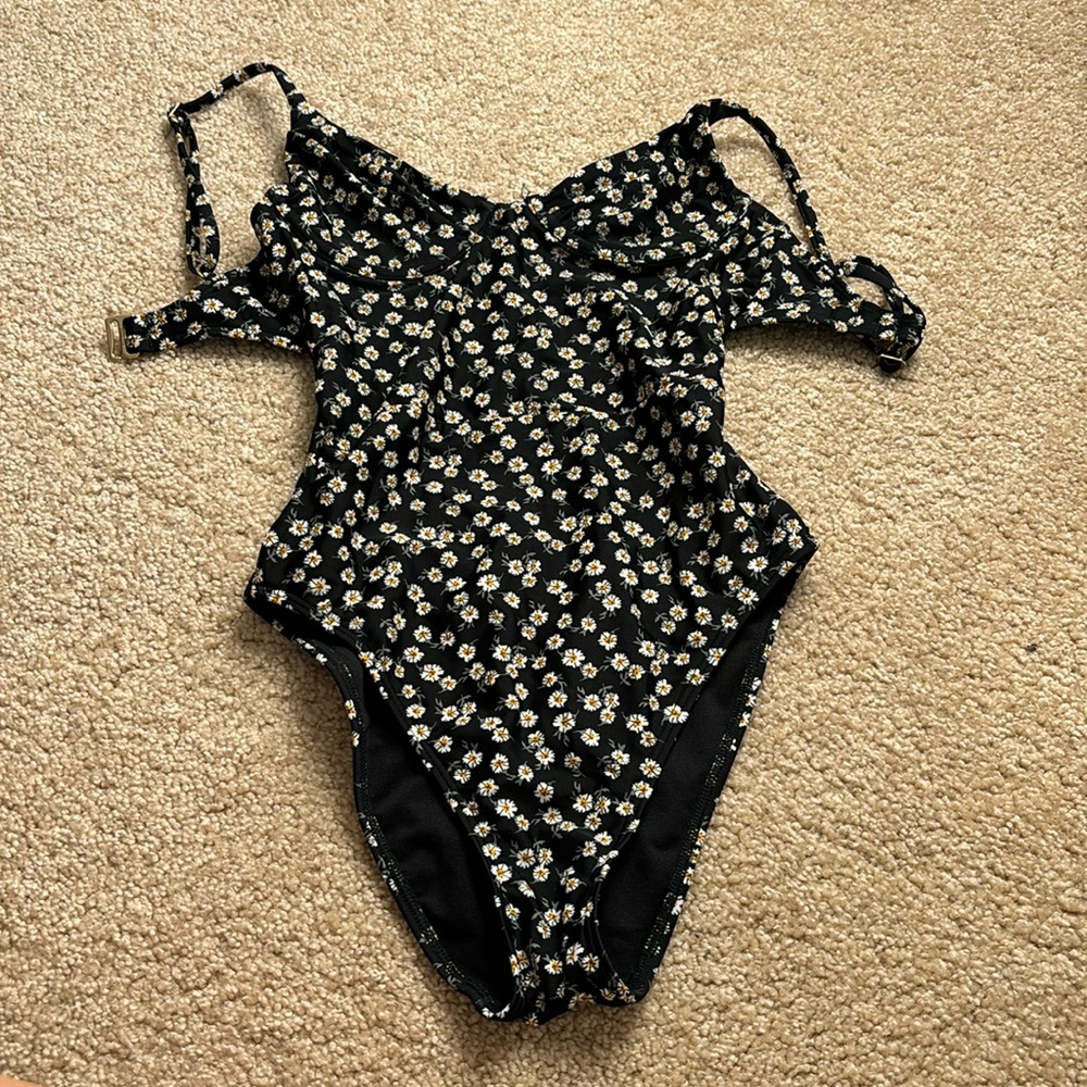 Hollister one piece swimsuit